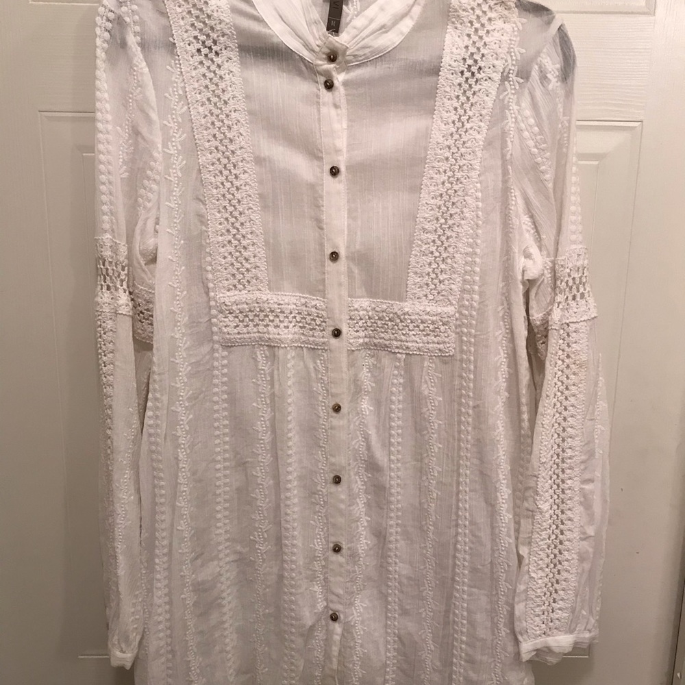 Ladies White Cotton Button Up Shirt NWOT